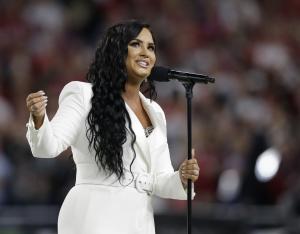 Demi Lovato encourages struggling fans: 'You can't give up'