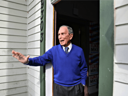 MANASSAS, VA - MARCH 02: Democratic presidential candidate, former New York City mayor Mike Bloomberg waves to supporters during a stop at one of his campaign offices on March 2, 2020 in Manassas, Virginia. Bloomberg is campaigning before voting starts tomorrow on Super Tuesday, March 3. (Photo by Joe Raedle/Getty …