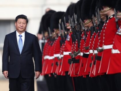LONDON, ENGLAND - OCTOBER 20: China's President, Xi Jinping (L), accompanied by Prince Phi