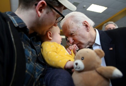 DUBUQUE, IOWA - FEBRUARY 02: Democratic presidential candidate former Vice President Joe B