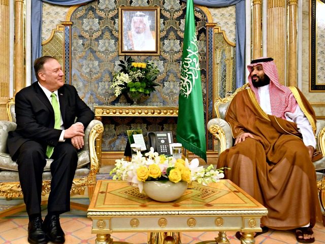 US Secretary of State Mike Pompeo (L) takes part in a meeting with Saudi Arabia's Cro