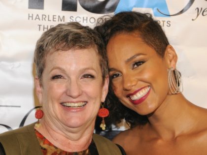 NEW YORK, NY - OCTOBER 5: Alicia Keys, and her mother Terria Joseph attend the Harlem School of the Arts (HSA) 50th Year Anniversary Gala Kickoff in the Grand Ballroom at The Plaza on Monday, October 5, 2015 in New York, NY. Credit: Raymond Hagans/MediaPunch/IPX