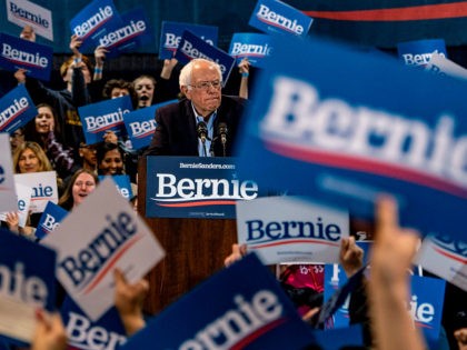 TOPSHOT - Democratic White House hopeful Vermont Senator Bernie Sanders speaks during a campaign rally at the Virginia Wesleyan University Convocation Hall on February 29, 2020 in Virginia Beach, Virginia. - Former vice president Joe Biden won the South Carolina primary on Saturday, reviving his flagging campaign and positioning himself …