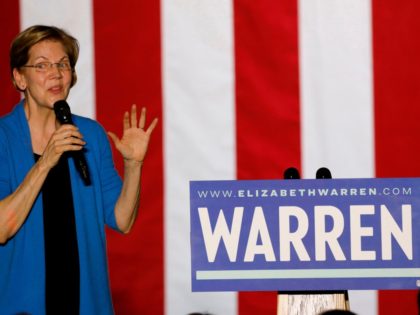 Democratic presidential hopeful Massachusetts Senator Elizabeth Warren speaks during a campaign rally at Eastern Market in Detroit, Michigan, on March 3, 2020. - Fourteen states and American Samoa are holding presidential primary elections, with over 1400 delegates at stake. (Photo by JEFF KOWALSKY / AFP) (Photo by JEFF KOWALSKY/AFP via …