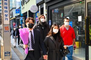 South Korea's coronavirus cases continue to rise, top 4,200
