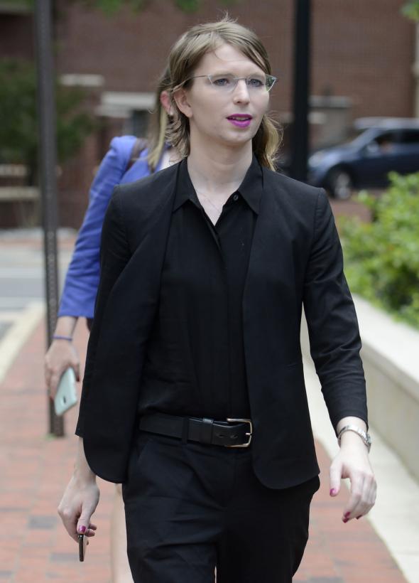 Federal judge releases Chelsea Manning from jail - Breitbart