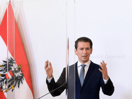 Austrian Chancellor Sebastian Kurz gives a press conference on April 6, 2020 in Vienna, am