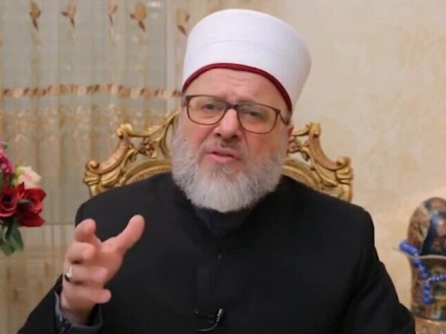 Jordanian Islamic scholar Ahmad al-Shahrouri has scolded people living in the West for their “lack of purity and cleanliness” in the age of coronavirus.