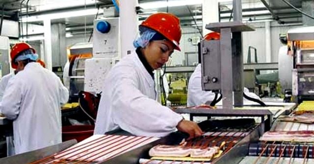 major-meat-processors-shutting-down-plants-as-employees-fall-ill