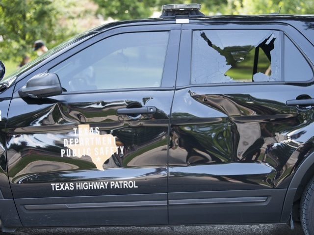 Texas DPS trooper vehicle vandalized during George Floyd protest in Austin. (Photo: Twitter/@Bryce_Newberry)