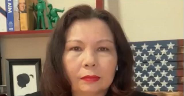 Duckworth: Video of Pretti Confrontation with ICE Shows GOP Trying to Blame Victim, ‘Need to Focus on ICE’