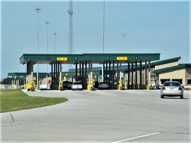 Falfurrias Border Patrol Interior Checkpoint. (File Photo: Bob Price/Breitbart Texas)