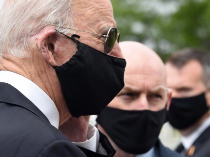 Joe Biden black masks (Olivier Douliery / AFP / Getty)