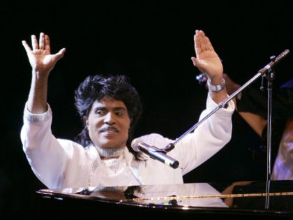 Little Richard performs at Westbury Music Fair in Westbury, NY, Thursday, Aug. 19, 2004. (AP Photo/Ed Betz)