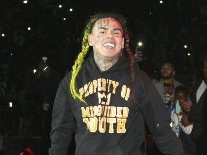 NEWARK, NJ - OCTOBER 28: Tekashi 6ix9ine at Power 105.1's Powerhouse 2018 at Prudenti