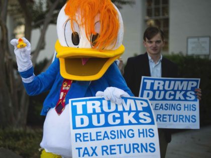 Trump tax returns protest (Jim Watson / Getty)