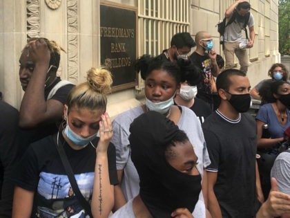 Watch: George Floyd Protesters Swarm, Climb, and Graffiti U.S. Treasury Building