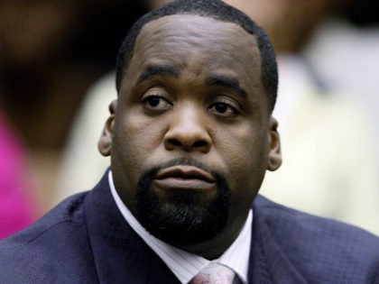 FILE - In this May 25, 2010 file photo, former Detroit Mayor Kwame Kilpatrick sits at his sentencing in Wayne County Circuit Court on an obstruction-of-justice conviction. Former Detroit Mayor Kwame Kilpatrick is returning to court for what could be one of the longest sentences in recent cases of public …