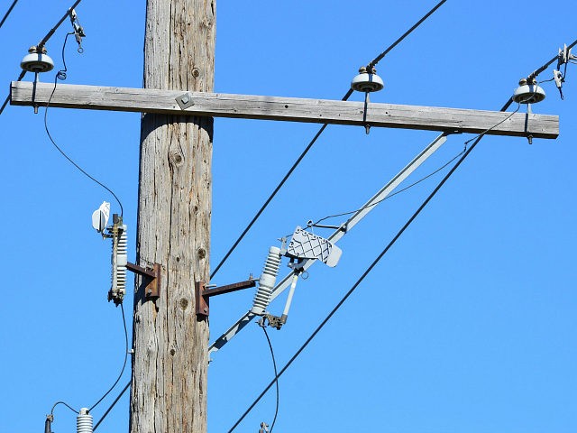 power lines / utility pole