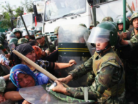 uighur-muslims-riot-police-china