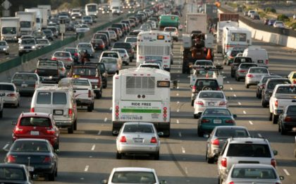 Commuter data helps scientists define metropolitan boundaries