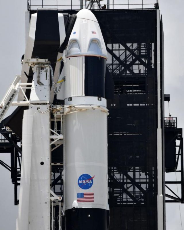 NASA, SpaceX expect to battle storms again for Saturday launch