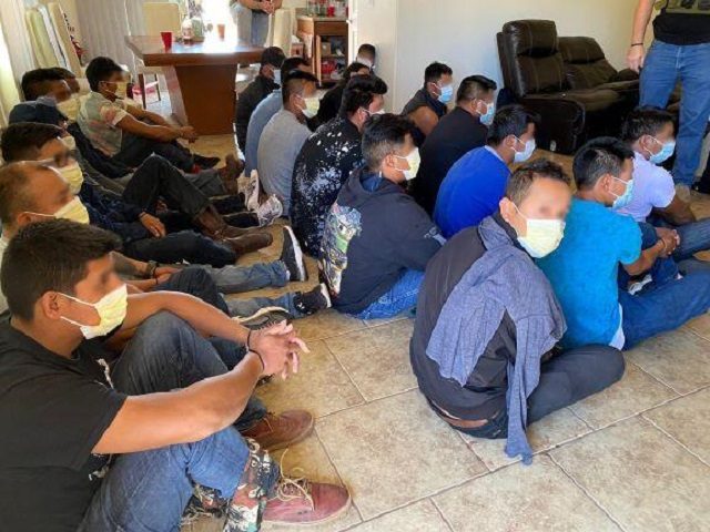 Nogales Station Border Patrol agents apprehend 21 migrants found in a human smuggling stash house near the Arizona border. (Photo: U.S. Border Patrol/Tucson Sector)