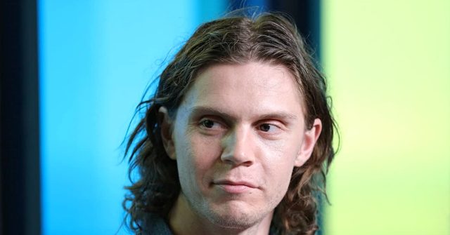 'X-Men' Actor Evan Peters Apologizes After Retweeting Message Attacking 'Piece of S**t Looters'