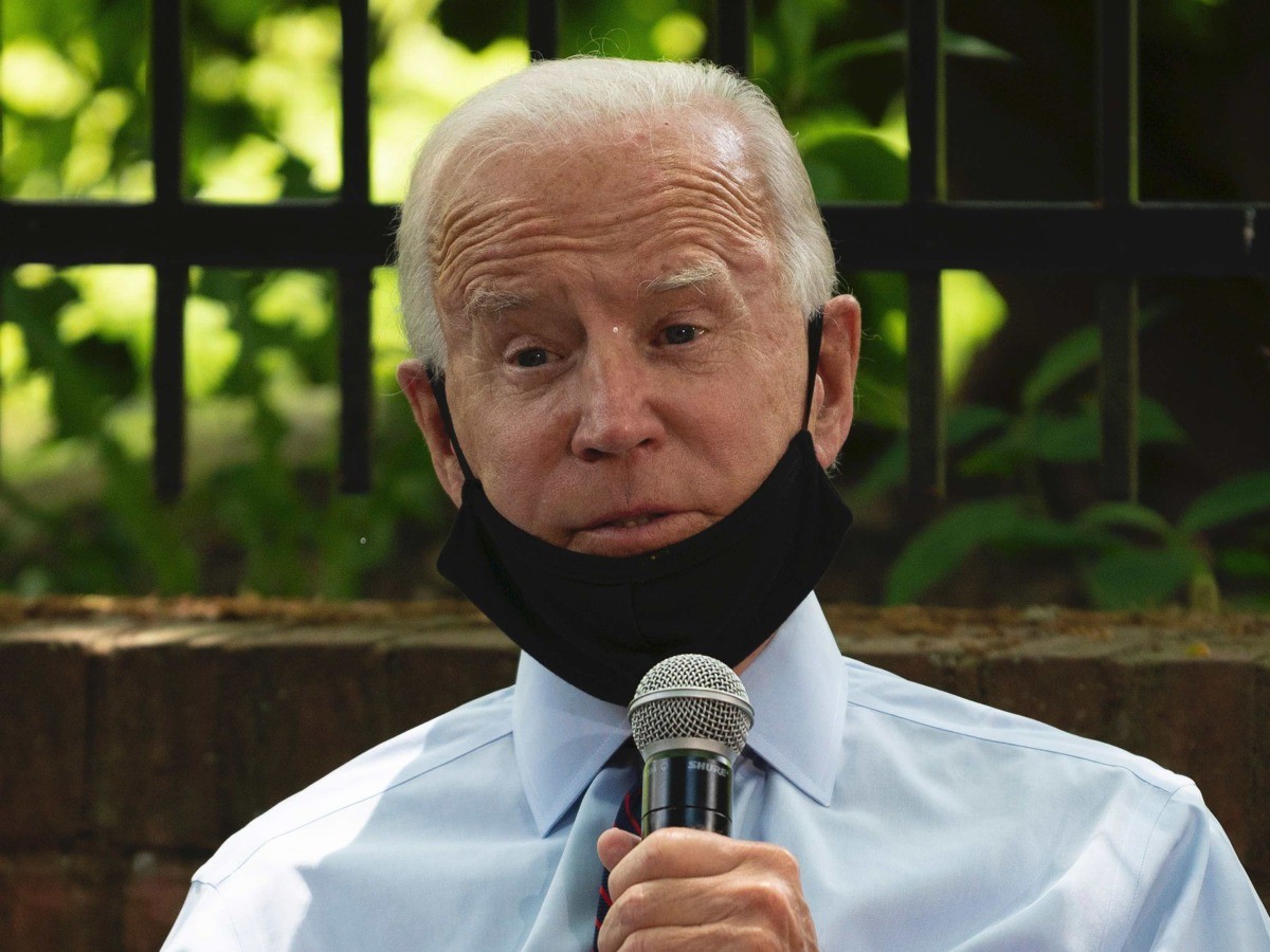 Joe Biden mask (Jim Watson / AFP / Getty)