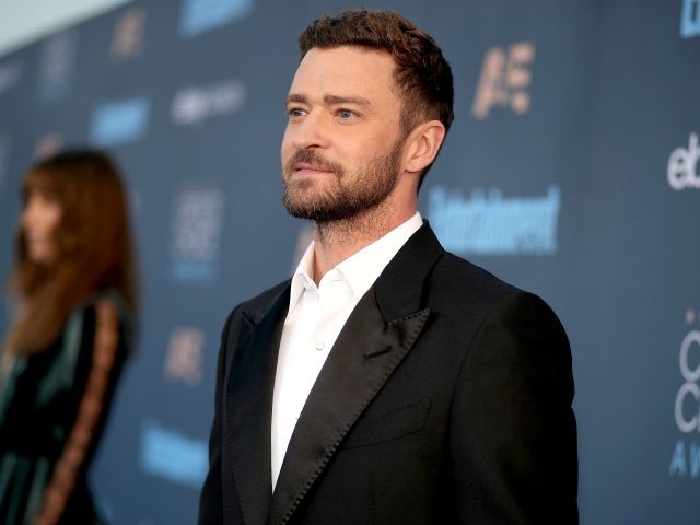 SANTA MONICA, CA - DECEMBER 11: Actor/singer Justin Timberlake attends The 22nd Annual Cri