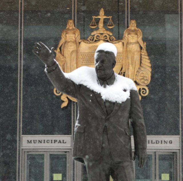 Philadelphia takes down statue of former Mayor Frank Rizzo