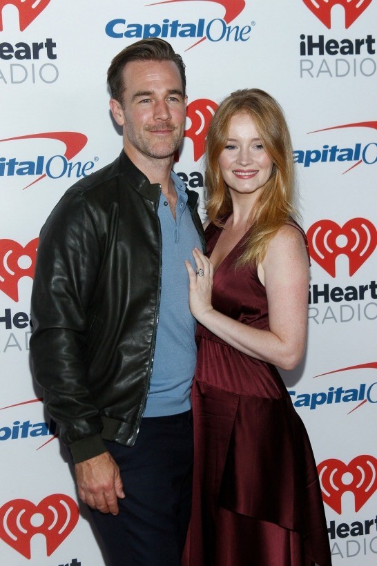 James Van Der Beek says wife Kimberly suffered miscarriage - Breitbart
