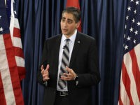 Healthy Tennessee President Dr. Manny Sethi serves as a moderator during a gubernatorial candidate forum on health care Friday, Jan. 19, 2018, in Nashville, Tenn. (AP Photo/Mark Humphrey)