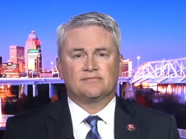 GOP Rep. Comer: Trump 'Needs Better Judgment in Who He Dines With' - Vimarsana News