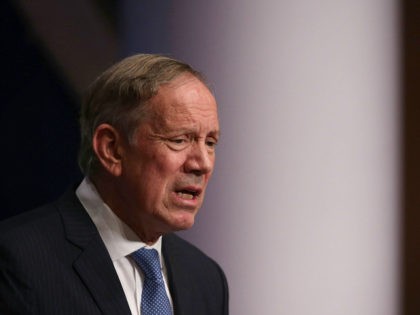 Republican presidential candidate and former New York Governor George Pataki addresses the