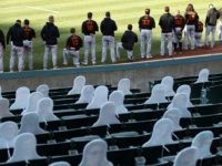 Giants kneel anthem (Ezra Shaw / Getty)