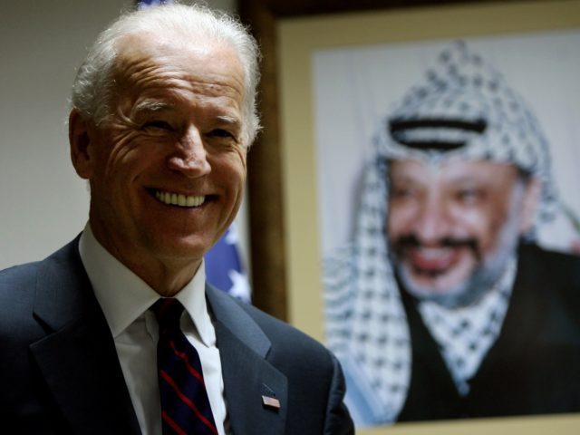 Joe Biden and Yasser Arafat (Atef Safadi / Associated Press / Pool)