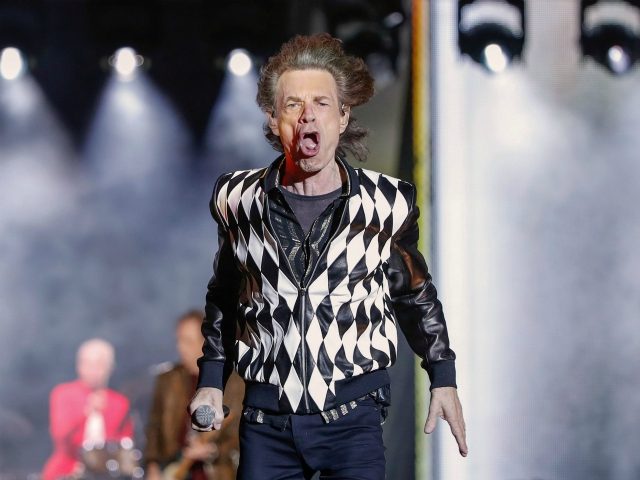 Mick Jagger of the Rolling Stones performs as they resume their "No Filter Tour" North American Tour at the Soldier Field on June 21, 2019 in Chicago. (Photo by Kamil Krzaczynski / AFP) (Photo credit should read KAMIL KRZACZYNSKI/AFP via Getty Images)
