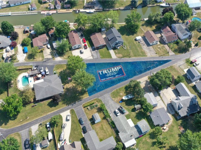 J.R. Majewski of Port Clinton, Ohio, painted his large, oddly shaped yard in support of Pr