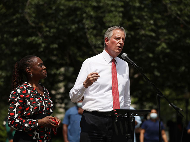 NEW YORK, NEW YORK - JUNE 04: New York Mayor Bill de Blasio speaks to an estimated 10,000 people as they gather in Brooklyn’s Cadman Plaza Park for a memorial service for George Floyd, the man killed by a Minneapolis police officer on June 04, 2020 in New York City. Floyd’s brother, Terrence, local politicians and civic and religious leaders also attended the event before marching over the Brooklyn Bridge. (Photo by Spencer Platt/Getty Images)