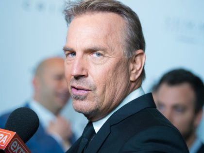 Actor Kevin Costner attends the premiere of "Criminal" at AMC Loews Lincoln Squa