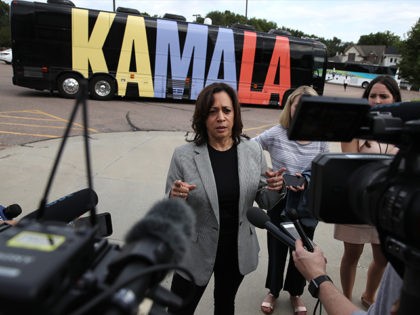 SIOUX CITY, IOWA - AUGUST 08: Democratic presidential candidate, Sen Kamala Harris (D-CA)