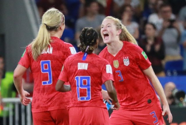 U.S. women's soccer star Sam Mewis signs with Manchester City