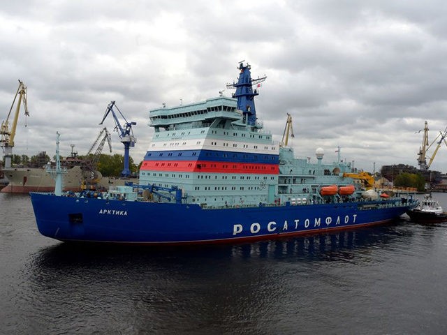 Russia's nuclear-powered icebreaker Arktika leaves the port of Saint Petersburg on September 22, 2020 for its maiden voyage to its future home port of Murmansk in northwestern Russia where it is expected in two weeks after undergoing tests of its performance en route. - Designed to transport liquefied natural gas …