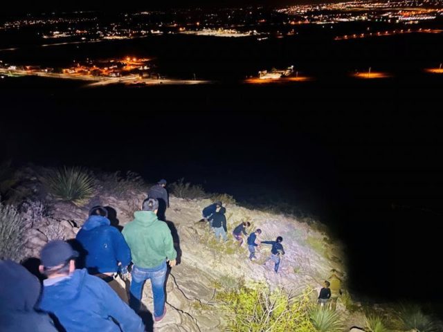 Border Patrol agents apprehend a large group of migrants in the Mt. Cristo Rey region of New Mexico. (Photo: U.S. Border Patrol/El Paso Sector)