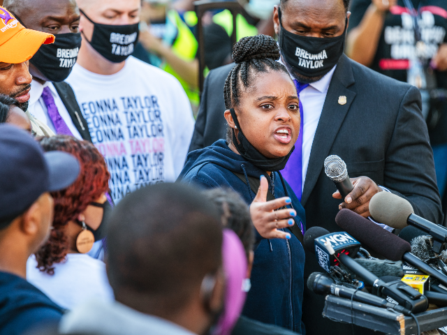 Civil rights activist Tamika Mallory (C) from Even Freedom speaks during a press conference at Jefferson Square Park on September 25, 2020 in Louisville, Kentucky.  The press conference addressed Kentucky Attorney General Daniel Cameron's handling of the Briona Taylor case and the grand jury ruling that indicted one of the three officers involved in her death.  Taylor was fatally shot by Louisville Metro police officers during a roadless raid on her apartment on March 13, 2020 (Photo by John Cherry/Getty Images)