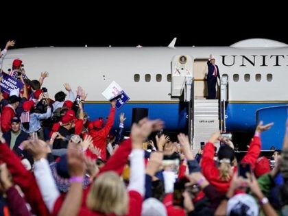 NEWPORT NEWS, VA - SEPTEMBER 25: U.S. President Donald Trump boards Air Force Once at the end of a campaign rally at Newport News/Williamsburg International Airport on September 25, 2020 in Newport News, Virginia. President Trump is scheduled to announce his nomination to the Supreme Court to replace the late …