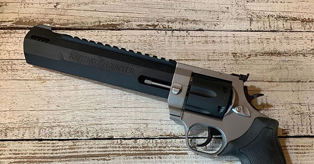 Taurus Raging Hunter .44 Magnum: The Next Level in Handgun Hunting