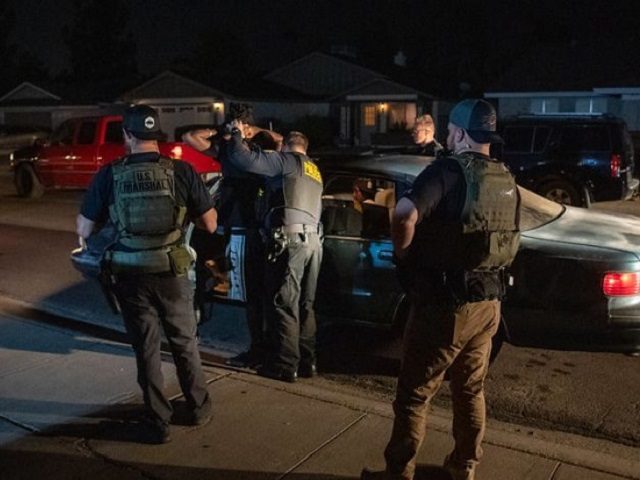 Deputies with the U.S. Marshals Service for the District of Arizona team up with state and local police to arrest 140 violent fugitives. (Photo: U.S. Marshals Service)