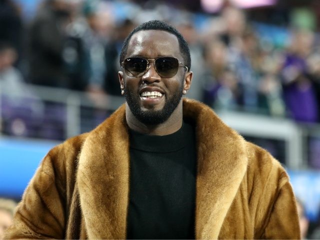 MINNEAPOLIS, MN - FEBRUARY 04: Rapper Sean "Diddy" Combs looks on during warm-ups prior to Super Bowl LII between the New England Patriots and the Philadelphia Eagles at U.S. Bank Stadium on February 4, 2018 in Minneapolis, Minnesota. (Photo by Rob Carr/Getty Images)